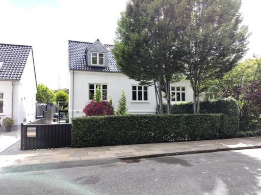 Vaerelser I Midtbyen - 117 M2 Apartment Herning Exterior foto
